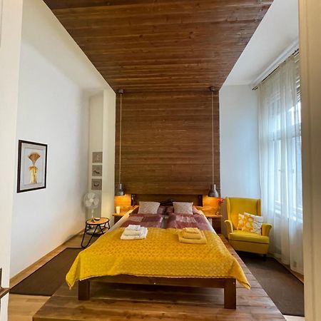 Amber Pearl Apartment 2 Rooms And 2 Bathrooms At Kalvin Square Budapest Luaran gambar
