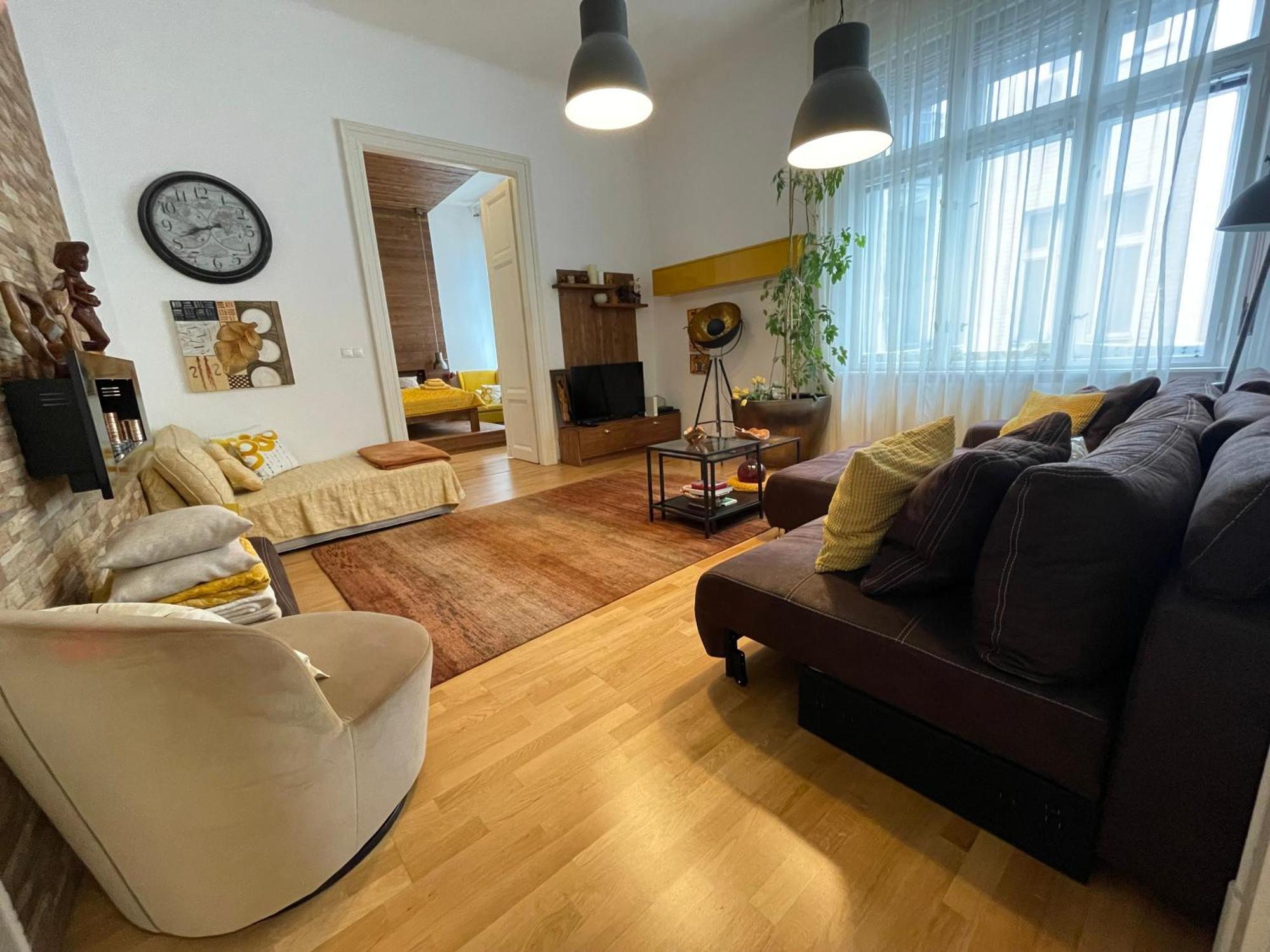 Amber Pearl Apartment 2 Rooms And 2 Bathrooms At Kalvin Square Budapest Luaran gambar