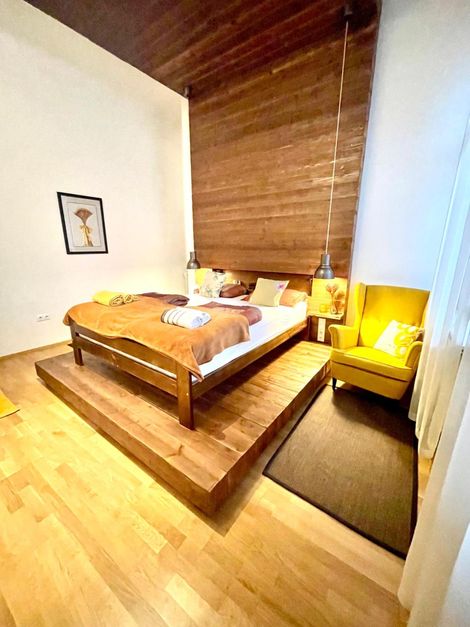 Amber Pearl Apartment 2 Rooms And 2 Bathrooms At Kalvin Square Budapest Luaran gambar